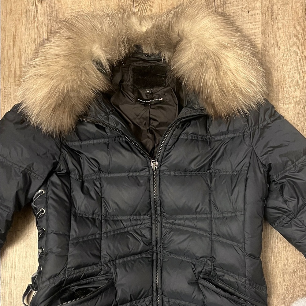 Dawn Levy Navy Blue Puffer with detachable Fur Collar, velvet lace up, sz. M - Picture 9 of 9